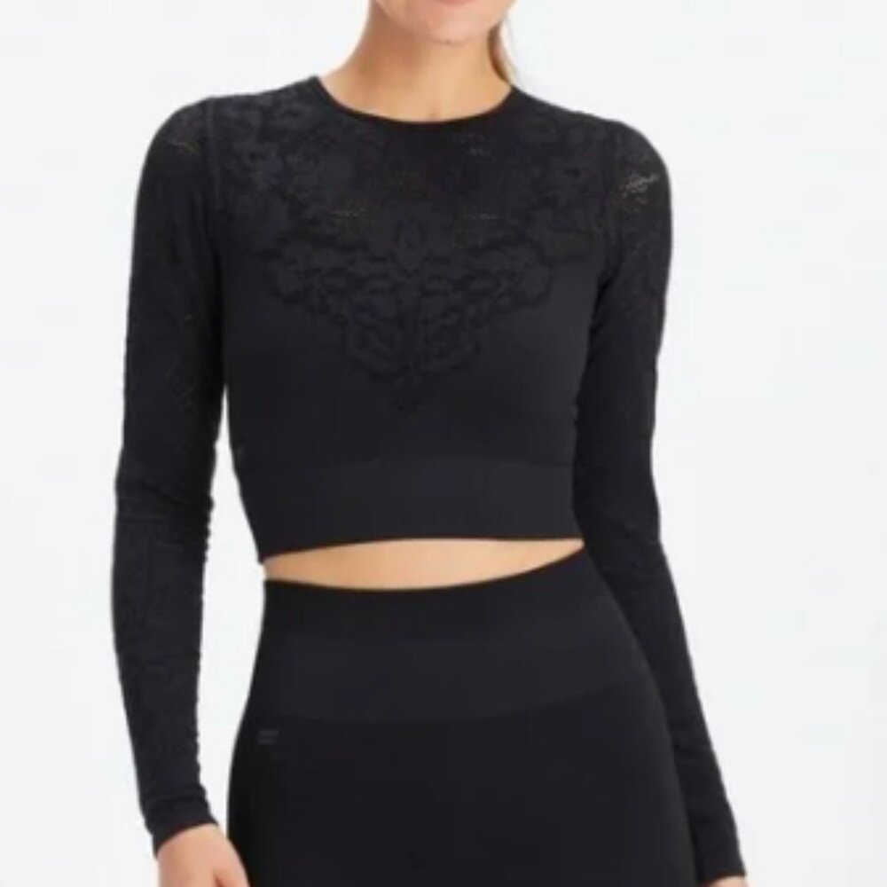 NWT Fabletics Seamless Lace Long Sleeve Top Athletic Workout Black Size XS